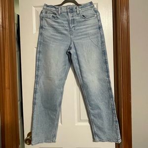 American Eagle High rise 90s boyfriend jeans. Worn once.